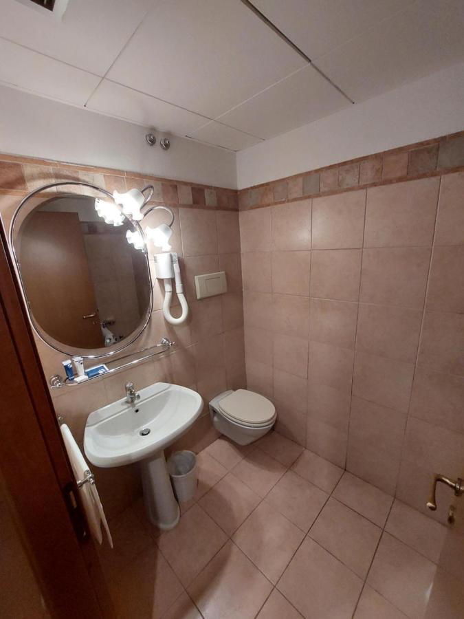 Excel Hotel Naviglio - Ca'Bianca Milano Ngoại thất bức ảnh
