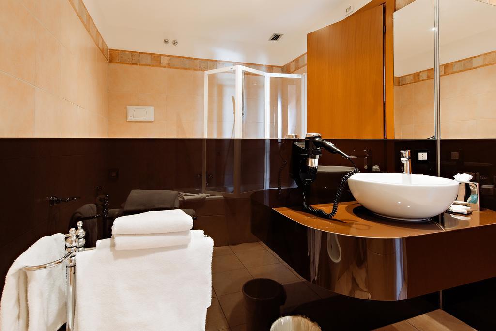 Excel Hotel Naviglio - Ca'Bianca Milano Ngoại thất bức ảnh